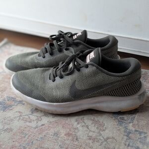 Nike Black and White Sneakers